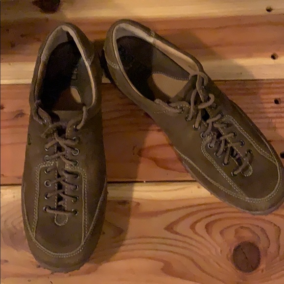 Born Other - BORN Suede lace up casual shoe size 10 Brown M2146
